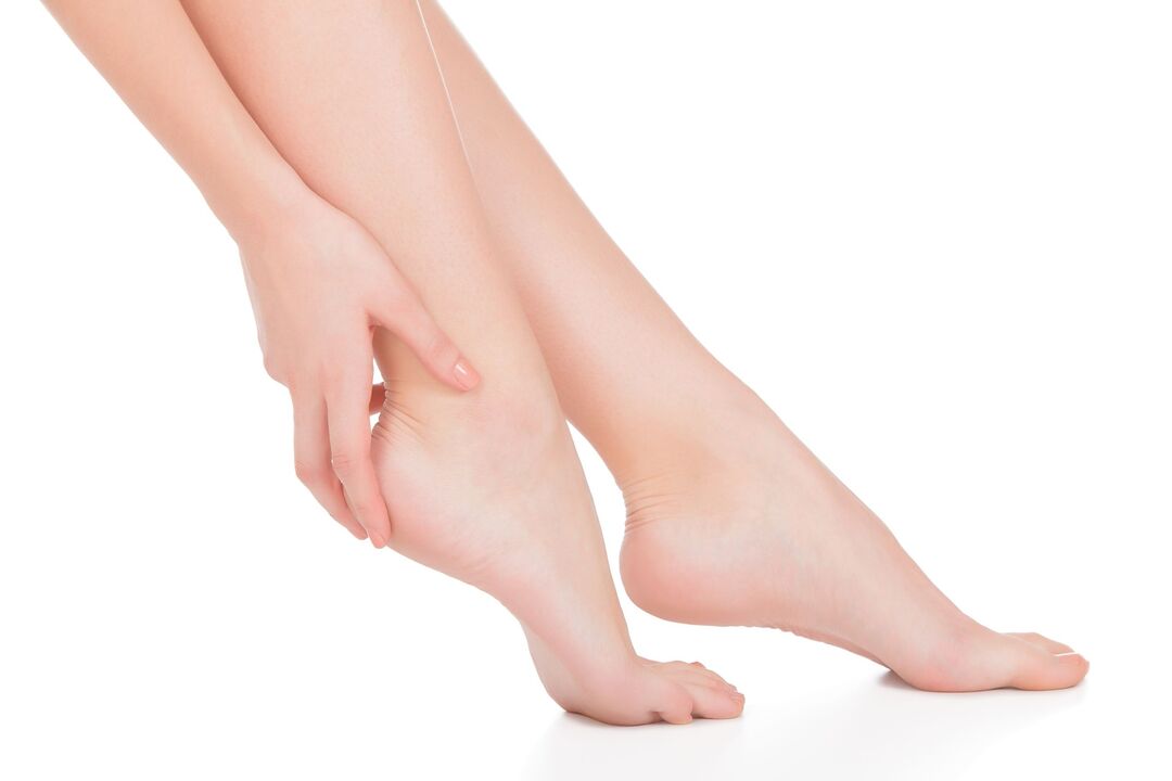 Zdravé paže a nohy po ošetření krému houby demyxilu